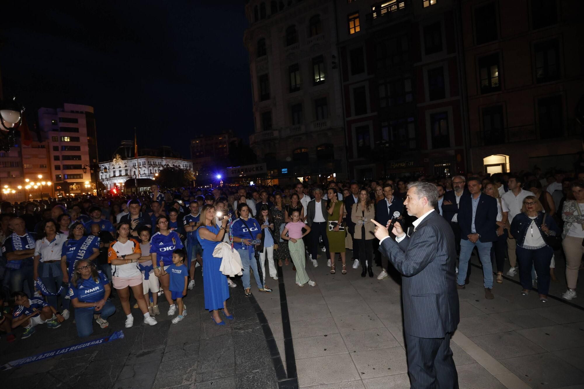 Así fue la presentación de la nueva camisera del Real Oviedo para jugar en Primera