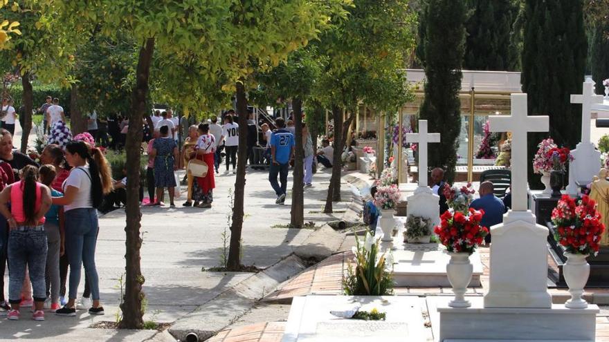 Los cementerios amplían el horario esta semana por el Día de los Santos