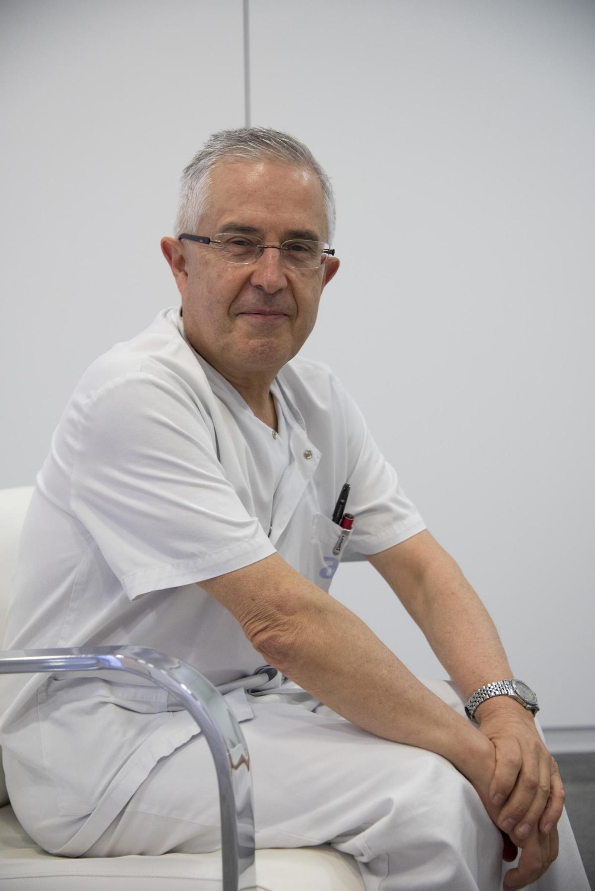 Rafel Pérez,  especialista en Medicina Interna i expert en Malalties Infeccioses