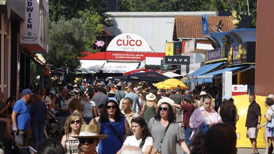 La Feria de Muestras de Asturias llega a su ecuador con un balance positivo: auge de visitas y ventas que van "a muy buen ritmo"