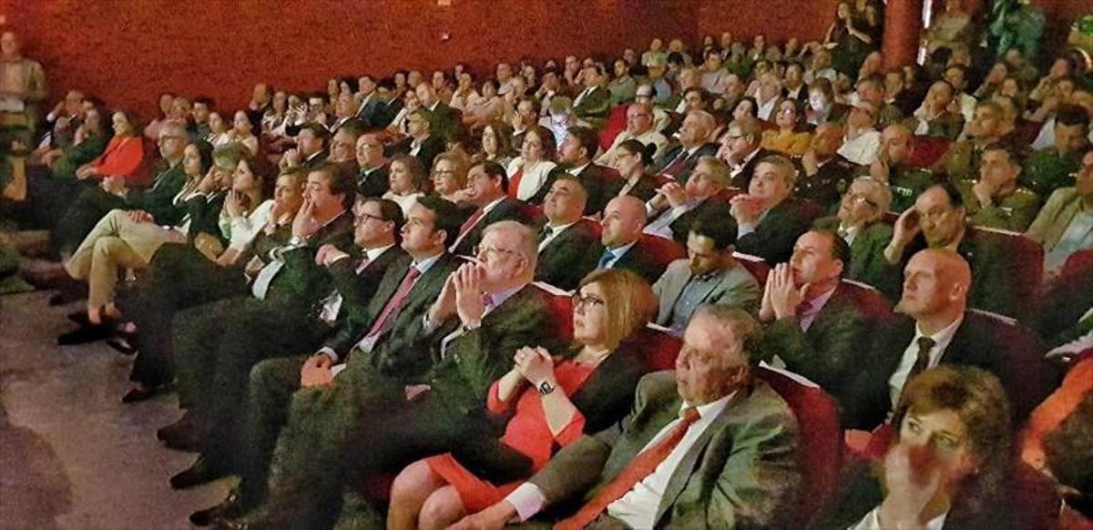 Ibarra, Cabezas y Naranjo reciben la Medalla de Oro del Día de la Provincia de Badajoz