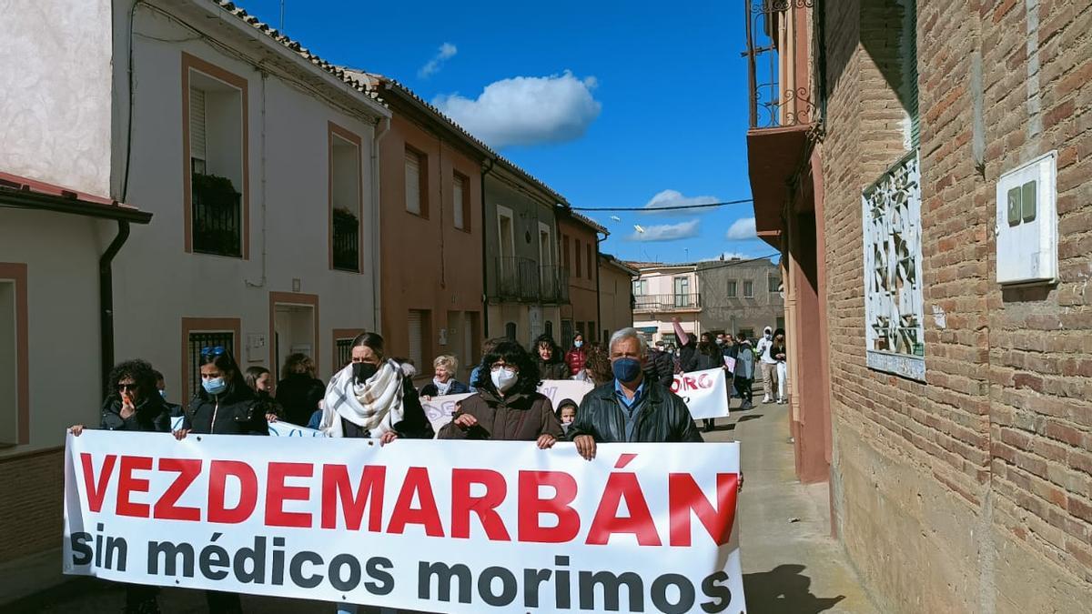 Manifestación por la sanidad pública en Vezdemarbán.