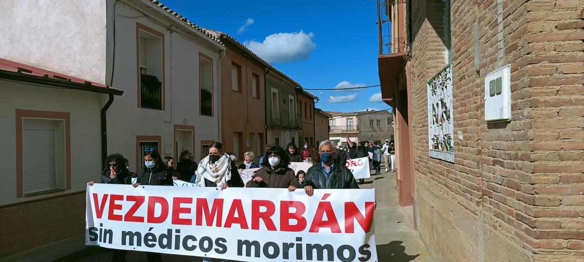Manifestación por la sanidad pública en Vezdemarbán.