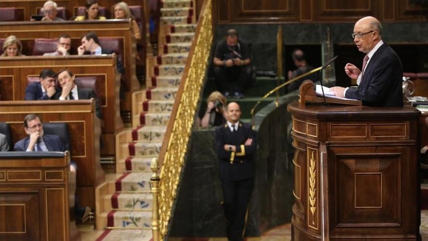 Montoro se compromete a acabar con el déficit de las pensiones &quot;en tres o cuatro años&quot;