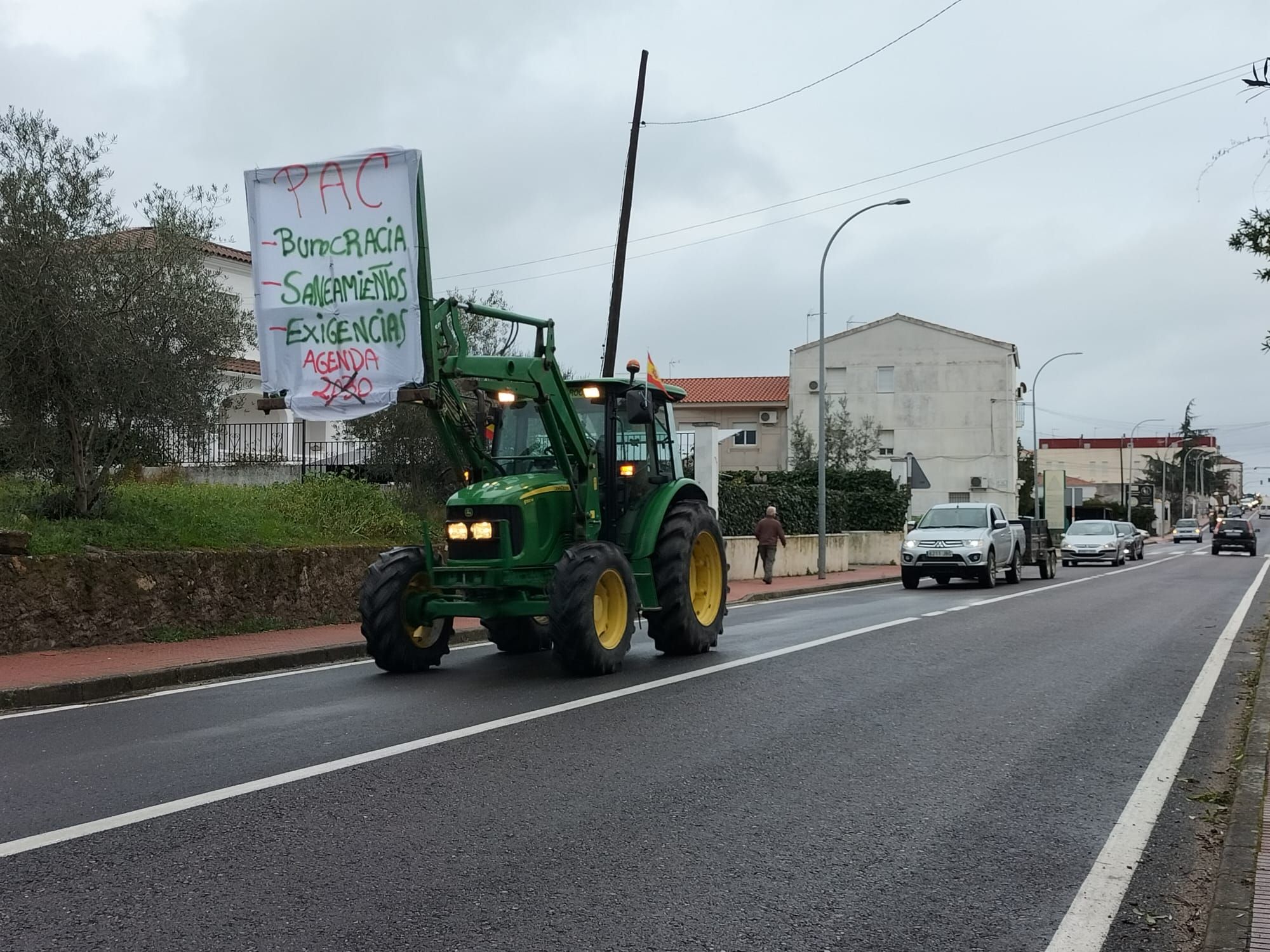 Galería | Tractores protestan en Valencia de Alcántara