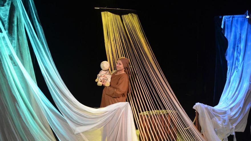 Los títeres salen a escena en Candás