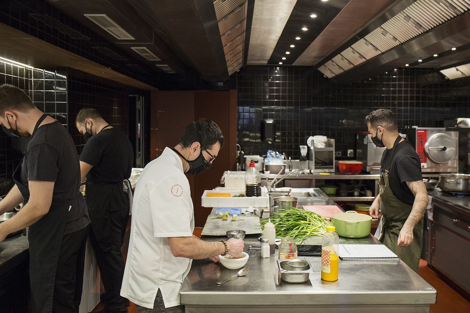 El chef Ricard Camarena comparte una sencilla receta para hacer esta Navidad