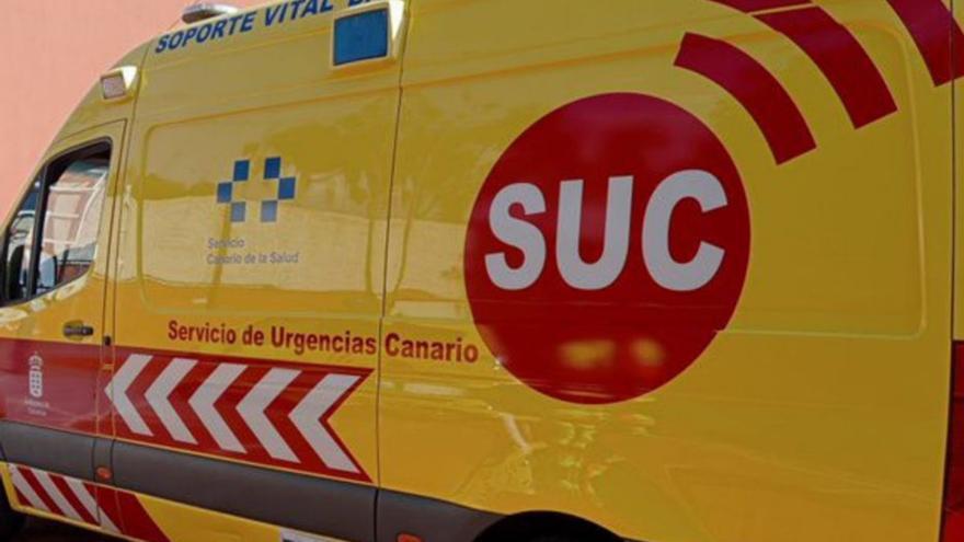 Una ambulancia del Servicio de Urgencias Canario. | LP / DLP