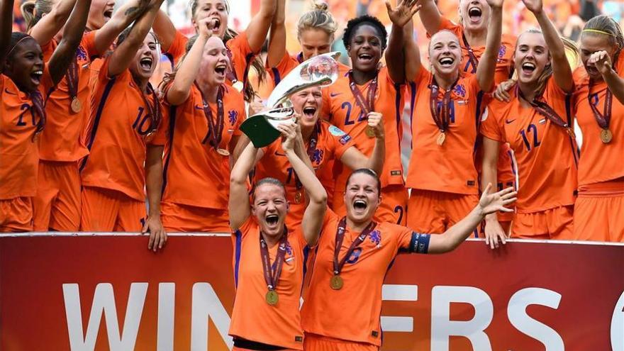 Holanda gana &#039;su&#039; Eurocopa