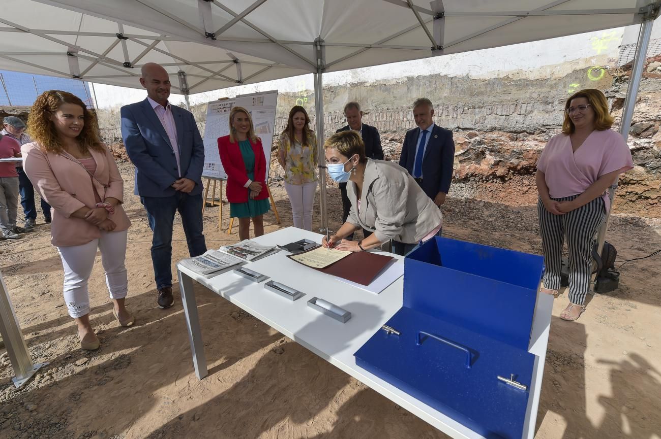 1ª piedra de la 1ª Promoción Viviendas de Ingenio