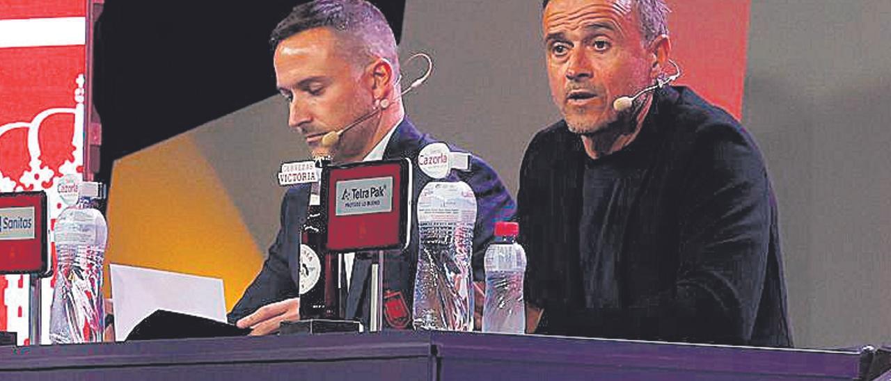 Luis Enrique va donar a conéixer ahir la llista de convocats d’Espanya per al Mundial. | EFE/JUAN CARLOS HIDALGO