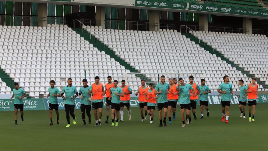El Córdoba CF regresa al trabajo con un repaso general obligado