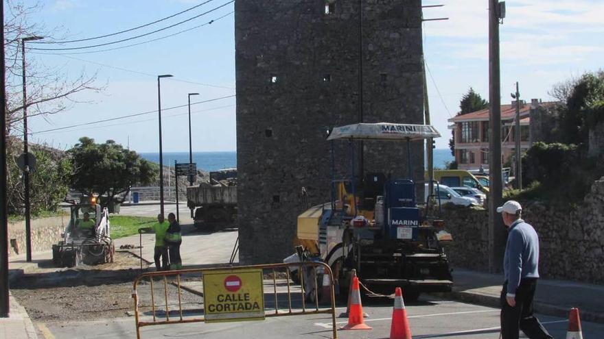 Obras para renovar el pavimento en la zona del Sablón