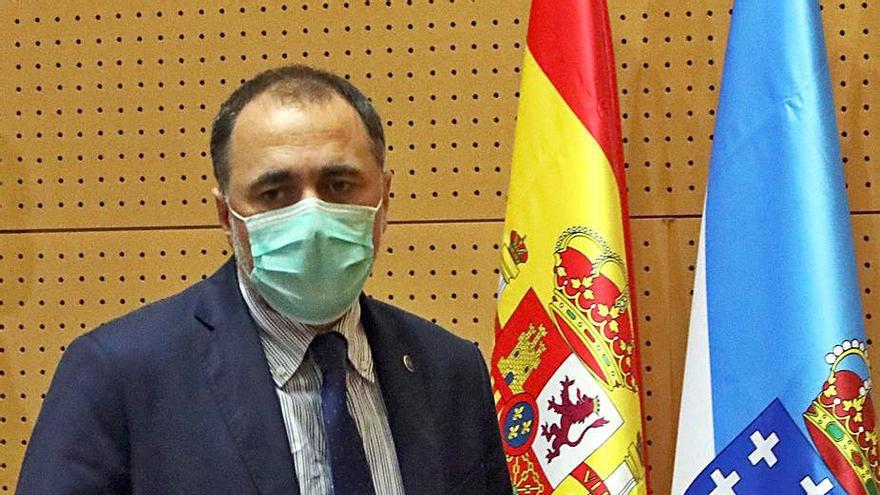 El conselleiro de Sanidade, Julio García Comesaña, ayer. |   // X. ÁLVAREZ