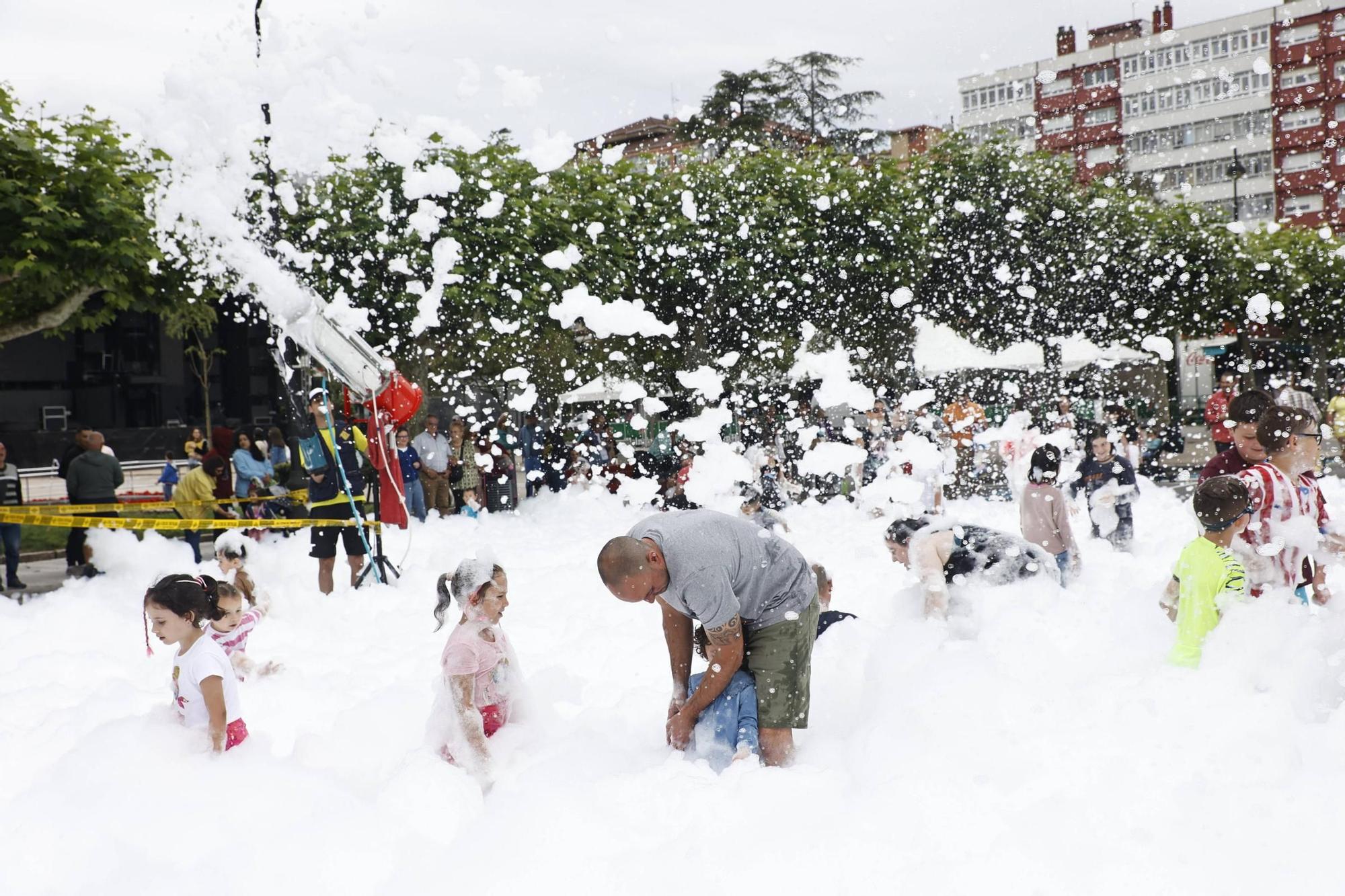 EN IMÁGENES: La fiesta de la espuma de Piedras Blancas