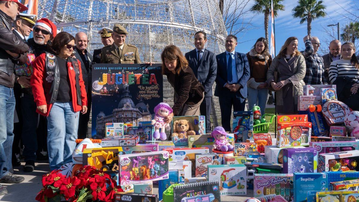 Recogida de juguetes de la campaña Juguetea
