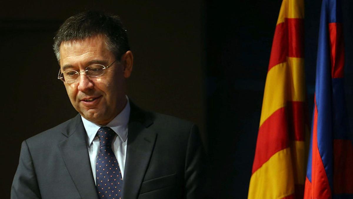 El presidente del Barça, Josep Maria Bartomeu, antes de una rueda de prensa