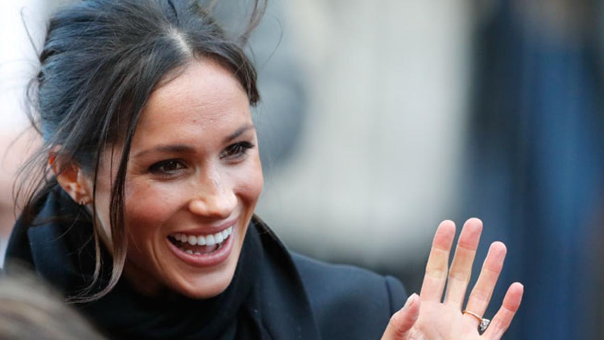 Meghan Markle con peinado 'messy' en su visita a Gales