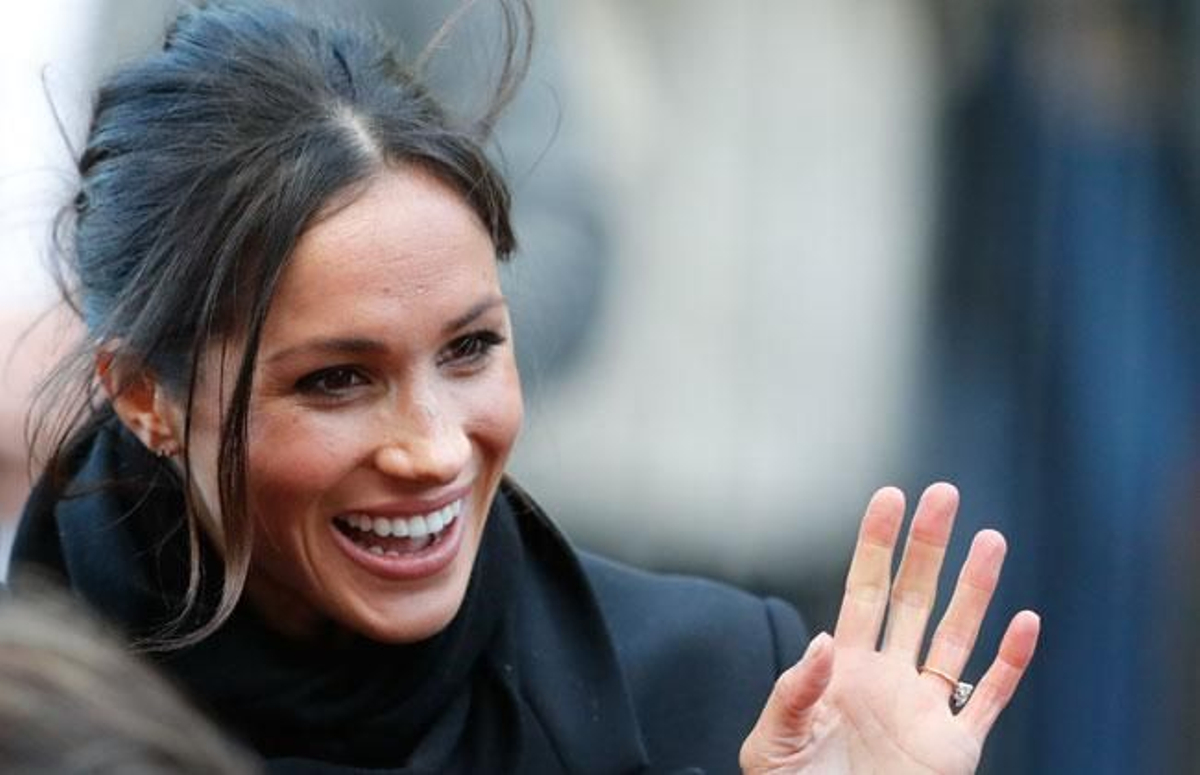 Meghan Markle con peinado 'messy' en su visita a Gales