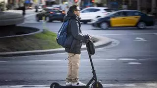 Los patinetes eléctricos deberán contar con un seguro para accidentes