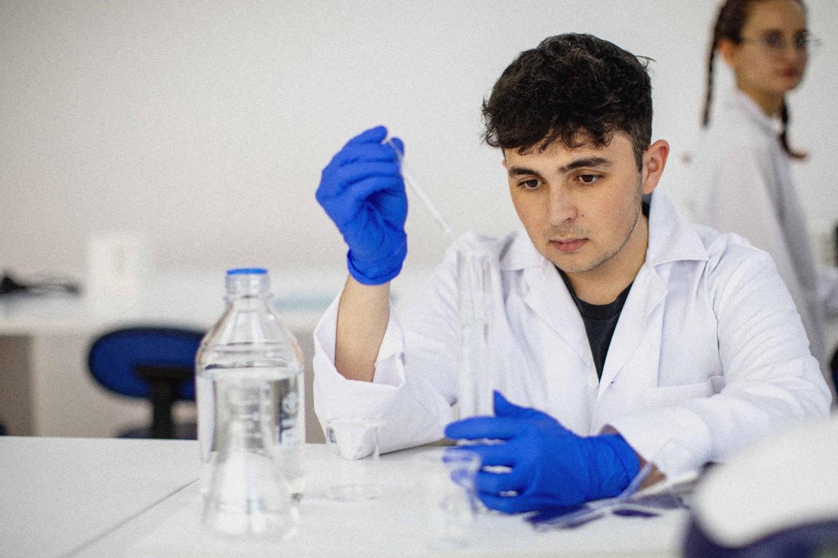 Ciclo de laboratorio en iLERNA Córdoba.