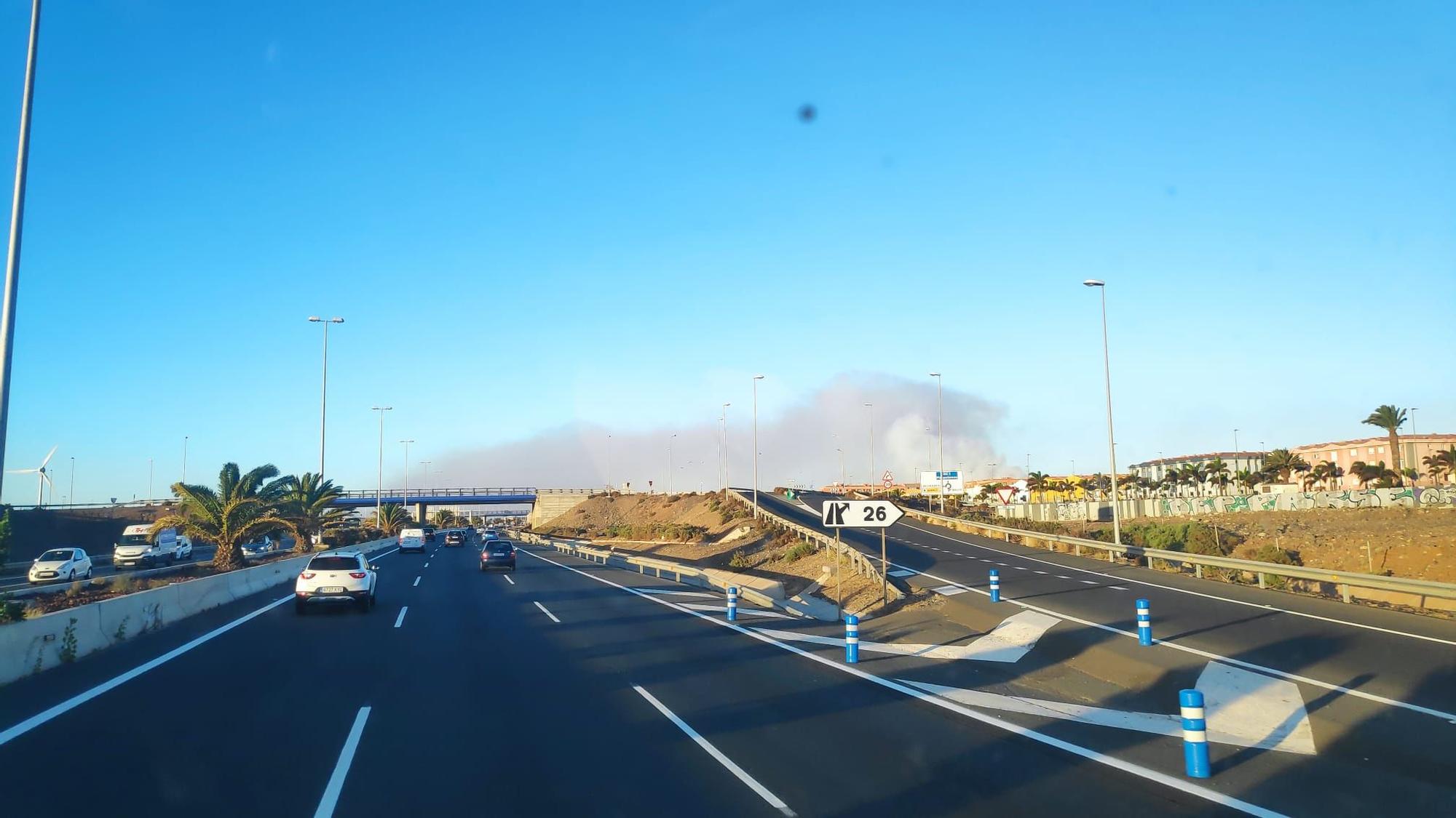 Incendio controlado en Aldea Blanca (San Bartolomé de Tirajana)