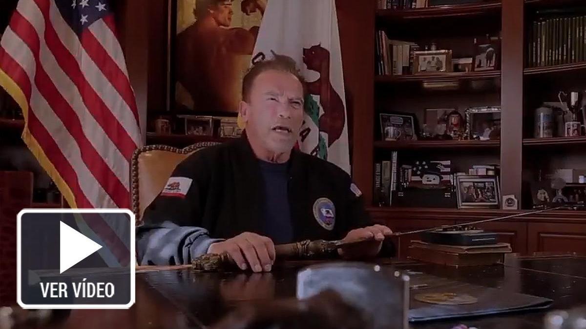 Schwarzenegger brandishes Conan's sword against Trump: "I wanted a coup" Schwarzenegger brandishes Conan's sword against Trump: "I wanted a coup"