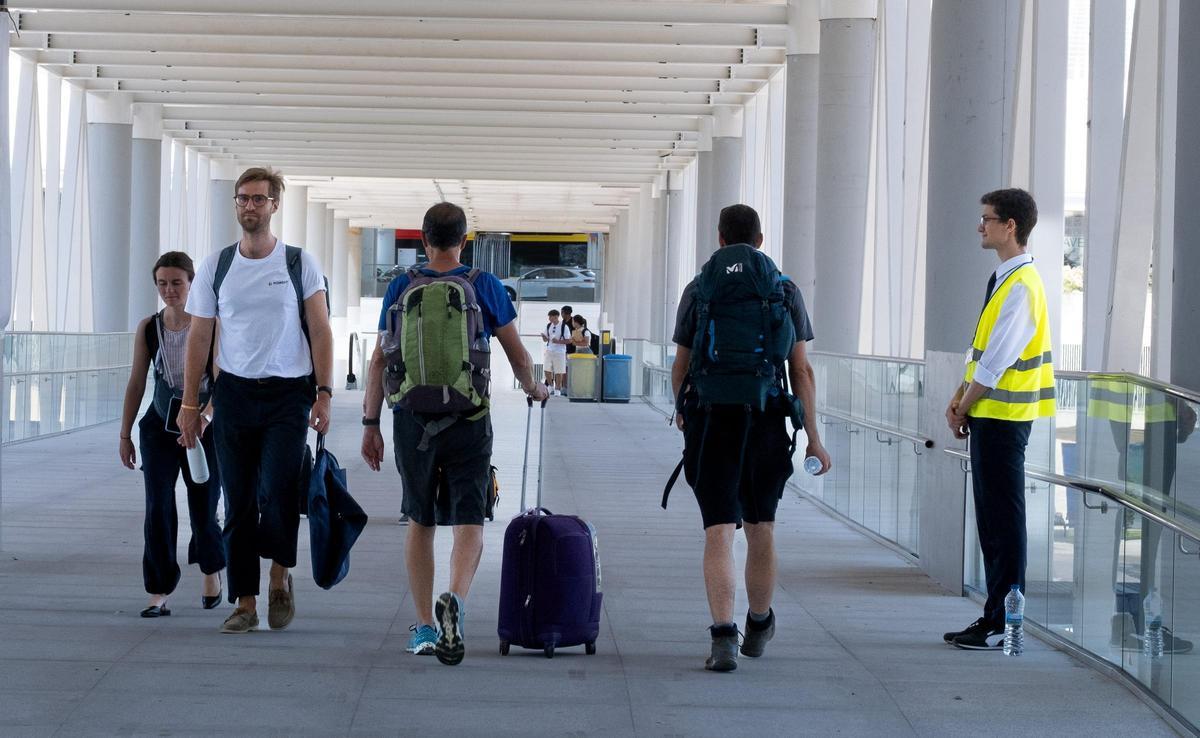 Las fotos de las nuevas plataformas elevadas que estrena el aeropuerto de Palma