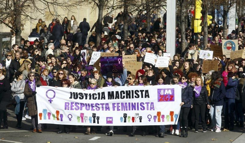 Manifestación contra la violencia machista en Zaragoza