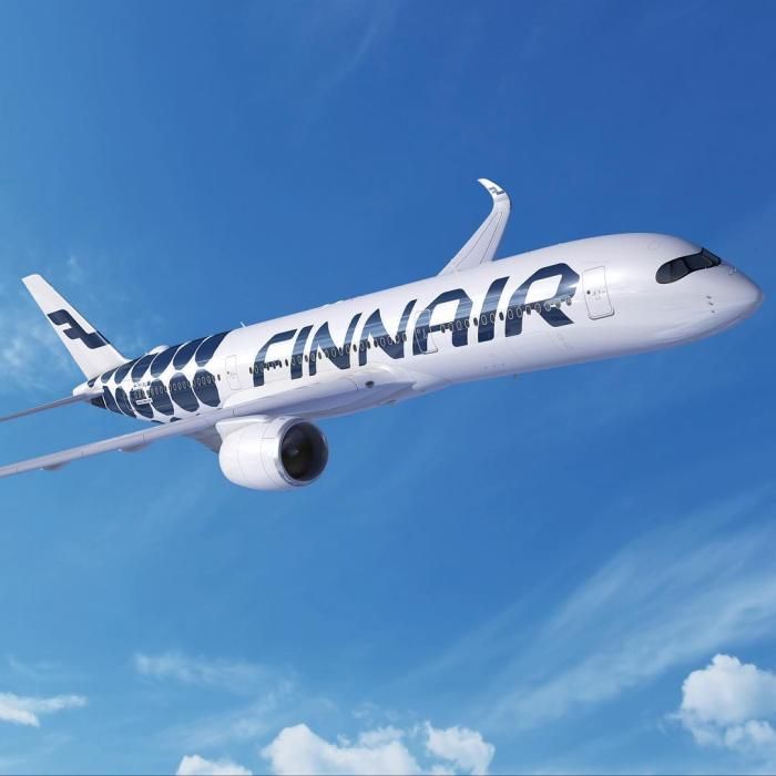 Finnair, la primera compañía que pesa a sus pasaje