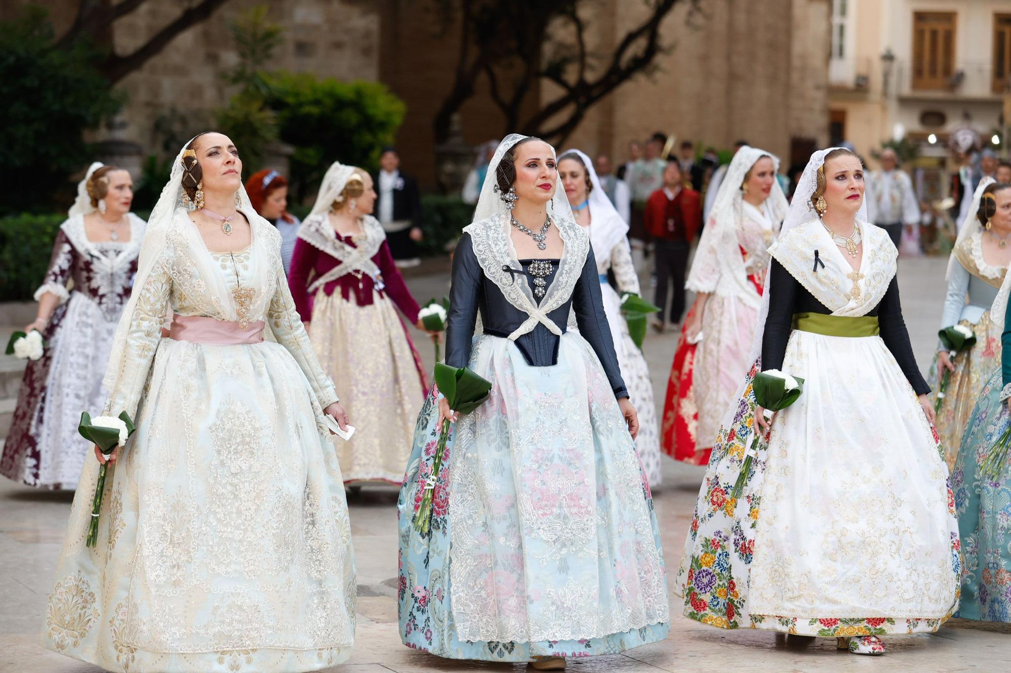 Búscate en el primer día de la Ofrenda en la calle San Vicente entre las 17:00 y las 18:00