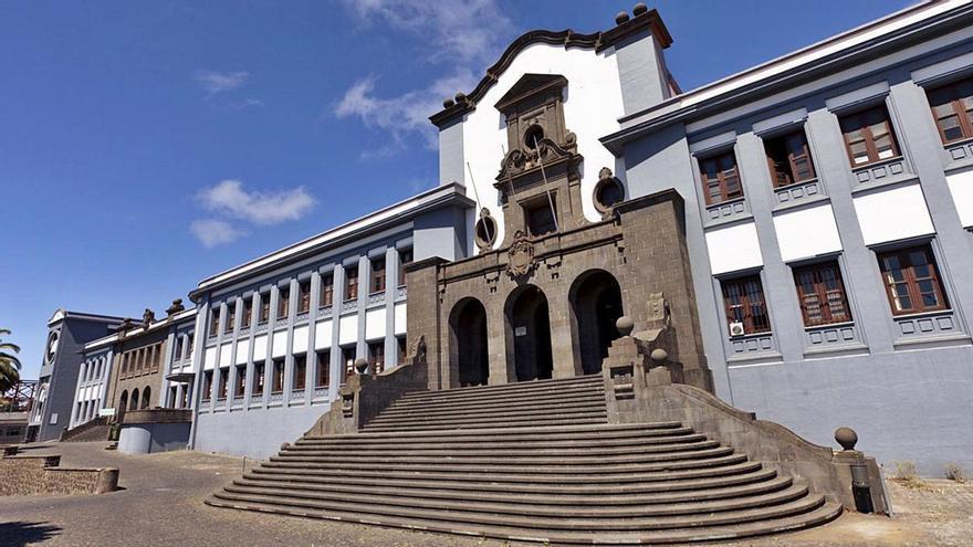 Las universidades isleñas contratarán 113 ayudantes doctores para aliviar las cargas docentes