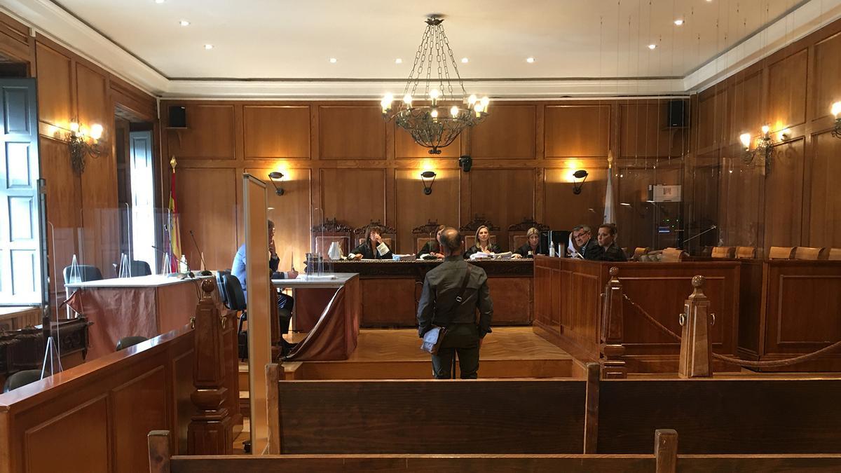 El acusado, esta mañana, durante su declaración en el juicio