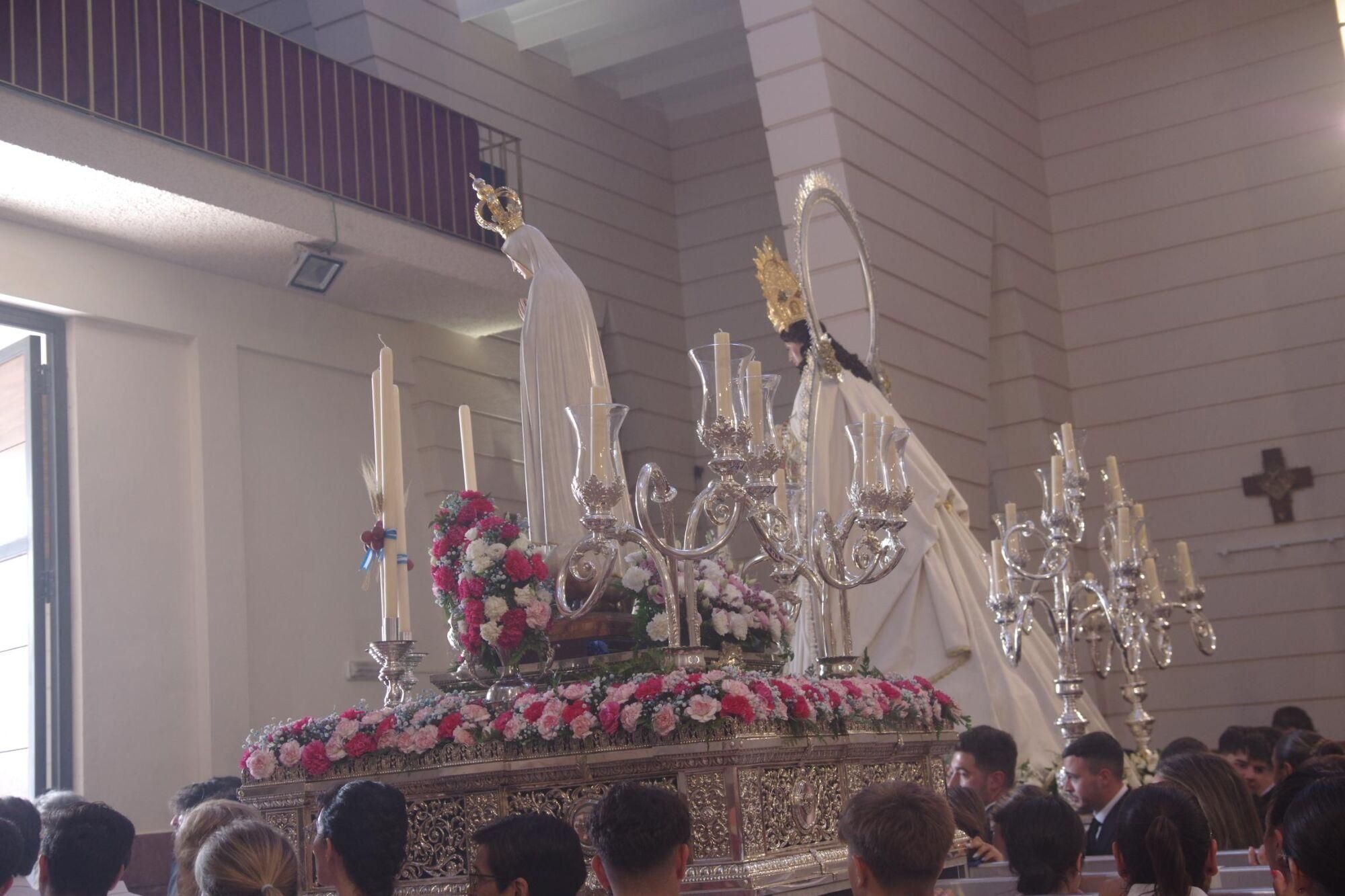 Traslado de la Virgen de Fátima y la Virgen de las Mercedes (El Tarajal) hacia sus altares por la festividad del Corpus en Málaga