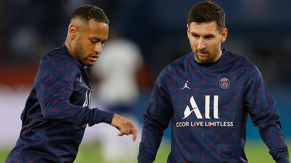 Neymar y Messi, antes de empezar un partido