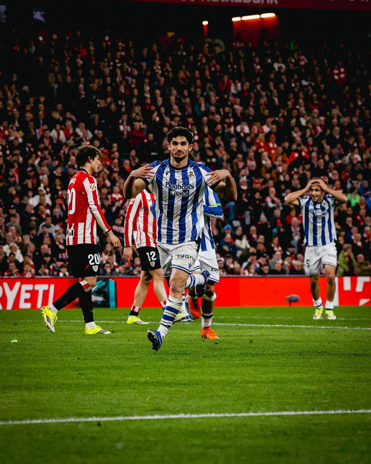 Golazo de Guedes al Athletic Club