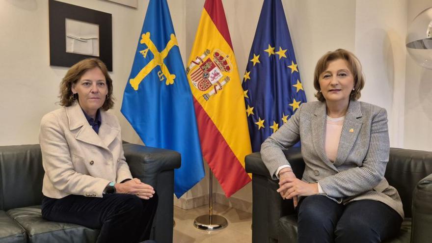 Bárbara Donapetry y Delia Losa, en Oviedo.