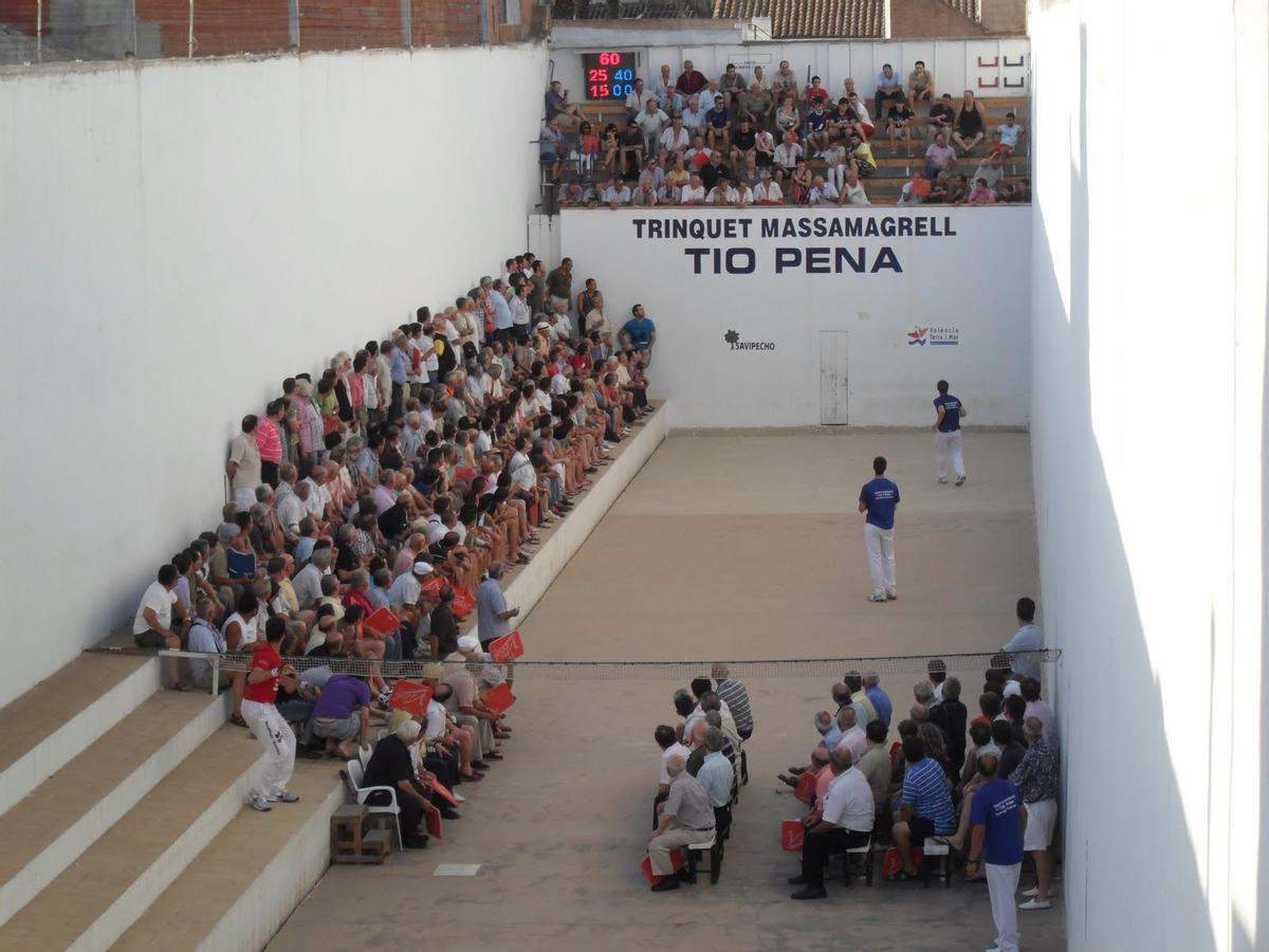 La Diputació subvenciona una nueva cubierta en el Trinquet del Tío Pena de Massamagrell.