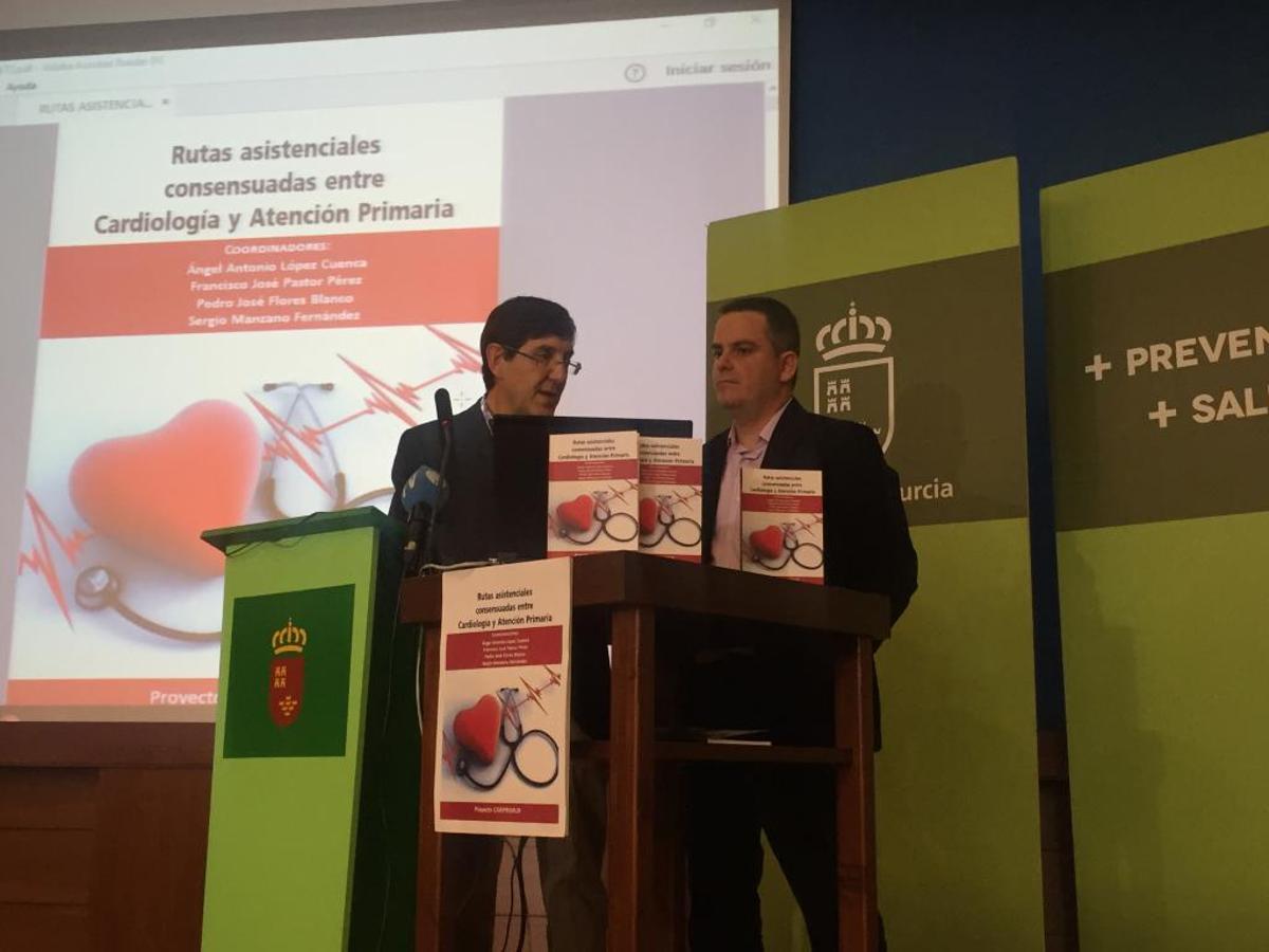 Manuel Villegas y Sergio Manzano en la presentación