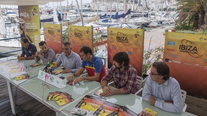 La presentación del evento tuvo lugar ayer en la sede del Club Náutico Ibiza.