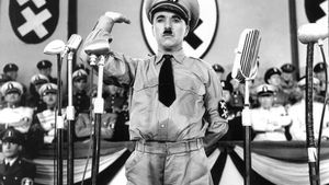 Charles Chaplin en la película El gran dictador.