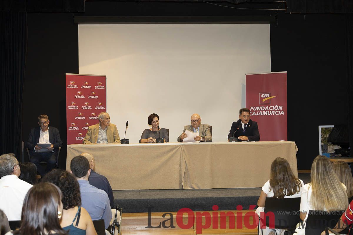 Entrega de los premios de la Fundación Robles Chillida a estudiantes caravaqueños