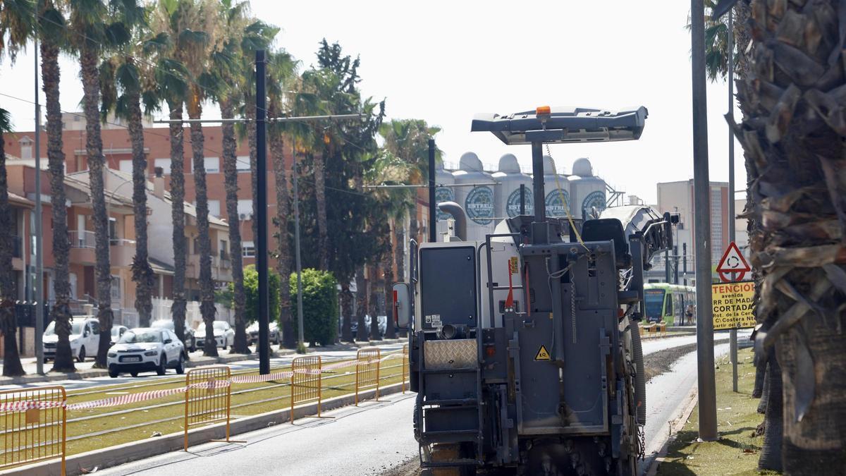 La avenida Juan Carlos I este lunes tras el inicio de las obras de Red Eléctrica en la zona.