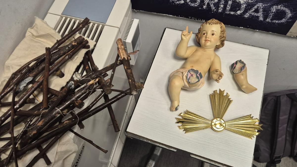 Así ha quedado la figura del pesebre de Terrassa tras el robo cometido este jueves