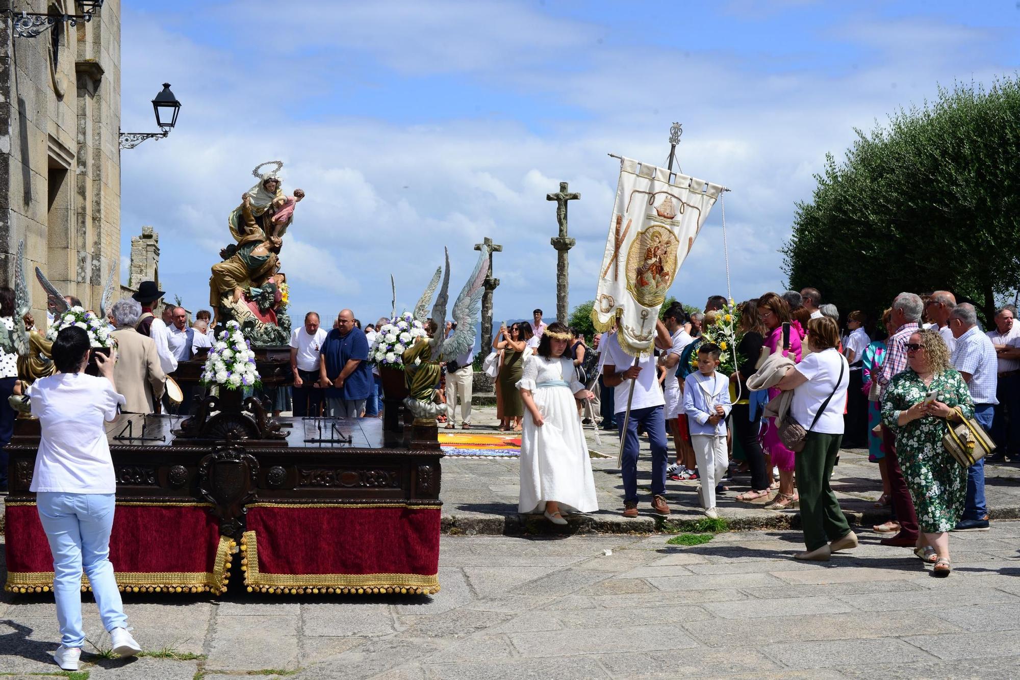 Las celebraciones en honor a la Virgen del Carmen en O Morrazo. La procesión en Bueu