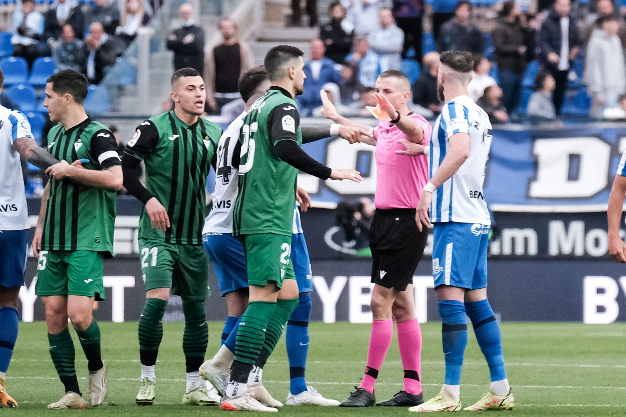 Las imágenes del Málaga CF - SD Éibar en La Rosaleda