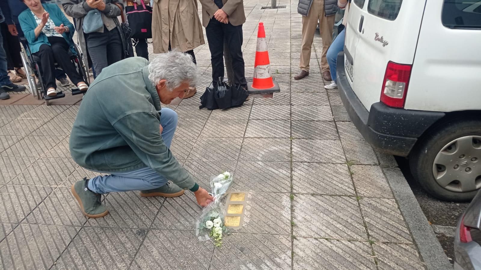 Adoquines contra el olvido en Ribadesella