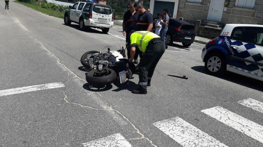 La moto quedó tirada en el medio de la calzada // FdV