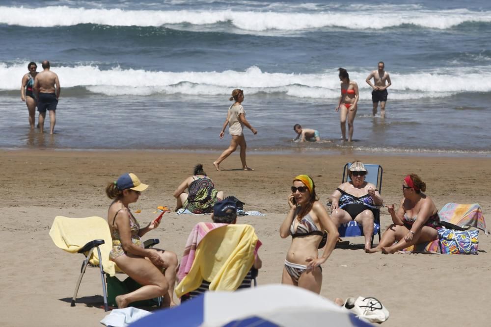 Jornada de playa en Salinas.