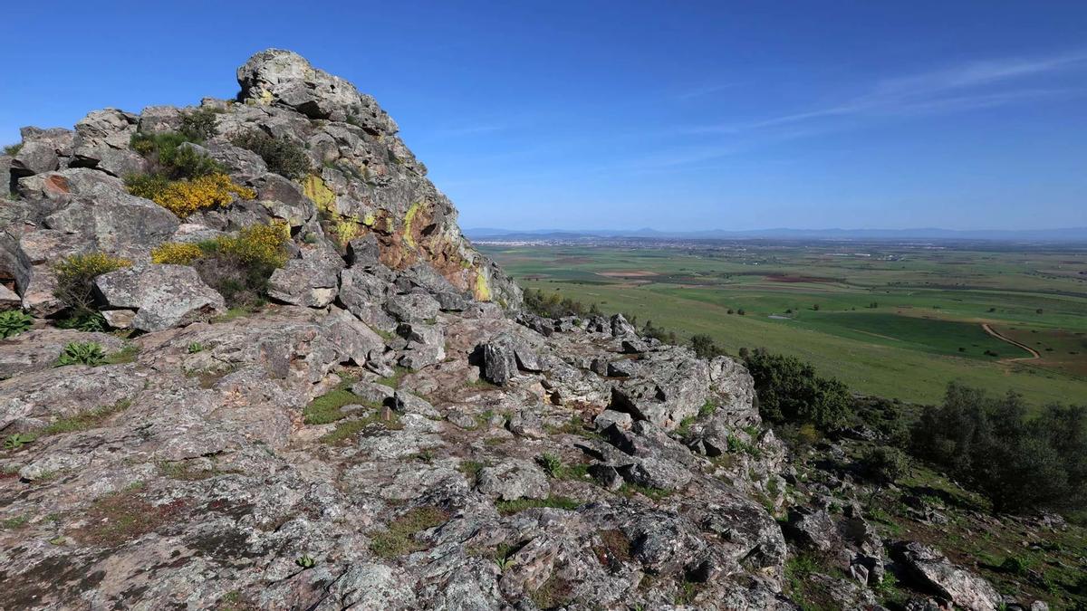 Peña del Águila, arte rupestre en Magacela (Badajoz).